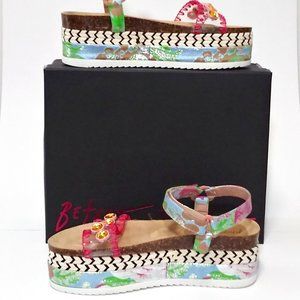 BETSEY JOHNSON | Tovaa Sandals